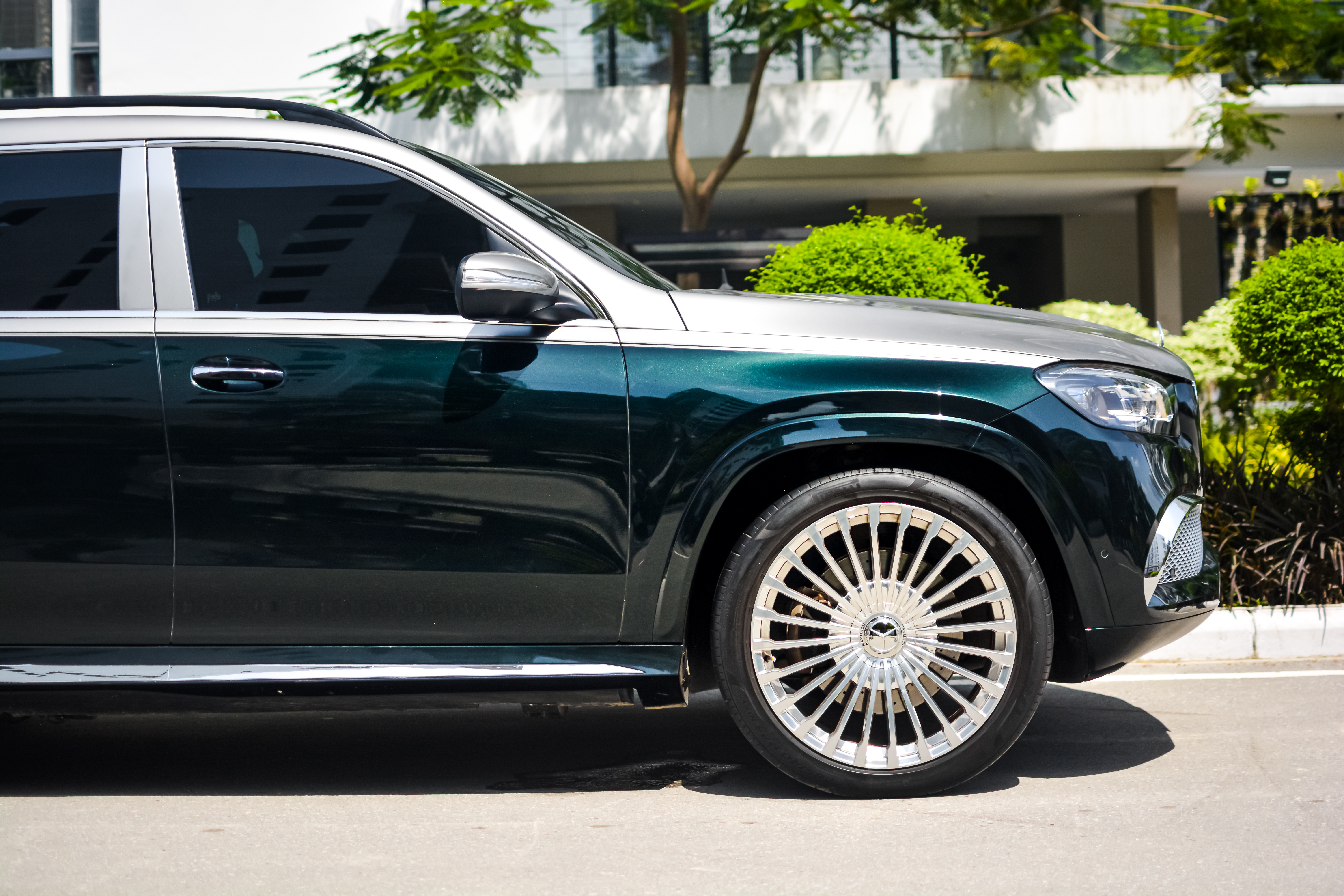 Gallery — Mercedes-Benz GLS 450 Maybach Conversion